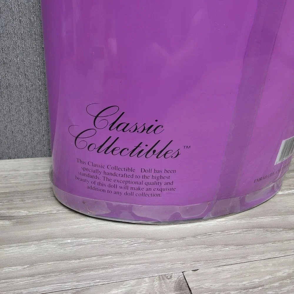 Classic Collectibles 12